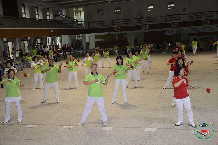新竹市體育會健身球委員會 關懷銀髮婦幼一起來運動...