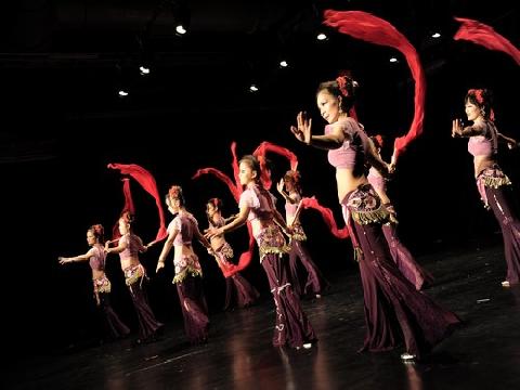 嘉義市2011飆舞節-火焰舞蹈團帶來創意舞豔肚皮舞秀...